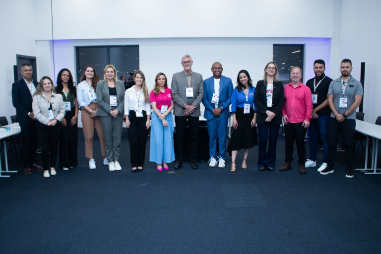 Comitê de Comunicação da NTC&Logística realiza reunião na Fenatran