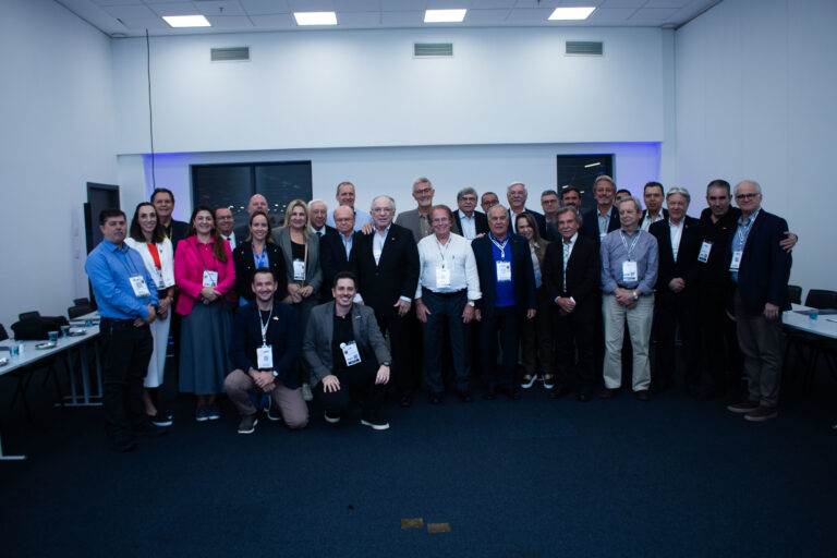 Reunião Ordinária da NTC&Logística com representantes do setor é realizada na Fenatran