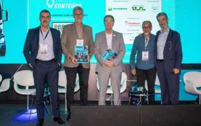 Presidente Eduardo Rebuzzi participa do painel sobre os principais cenários do transportes no evento Rota Digital, na Fenatran