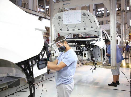 Volkswagen paralisa todas as fábricas no Brasil por falta de semicondutores
