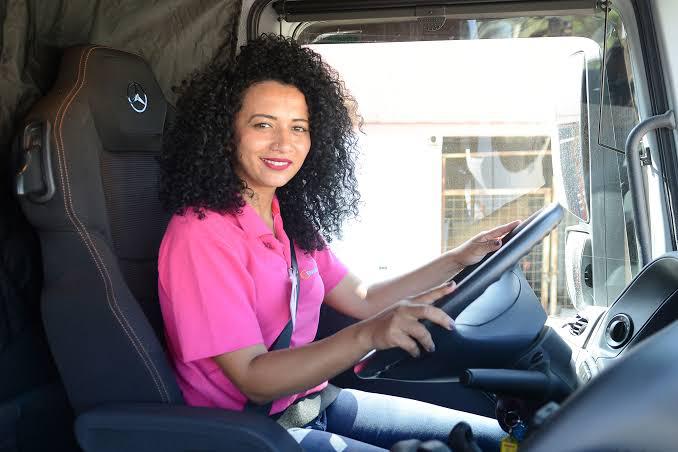 SETCESP realiza live sobre a presença das mulheres nas estradas