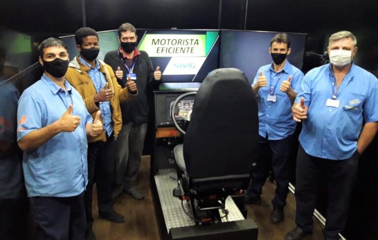 Braspress inaugura unidade móvel do simulador de direção