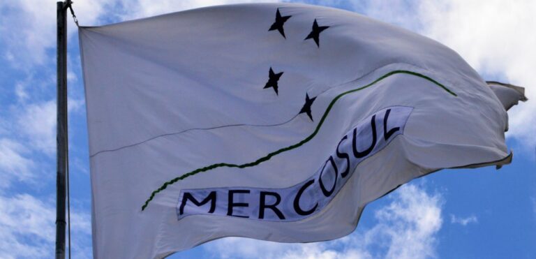 As diferenças no transporte rodoviário de produtos químicos para o Mercosul