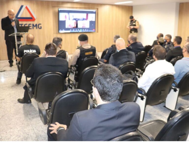 SETCEMG presta homenagem a integrantes das polícias de Minas Gerais pela ação de combate ao roubo de cargas