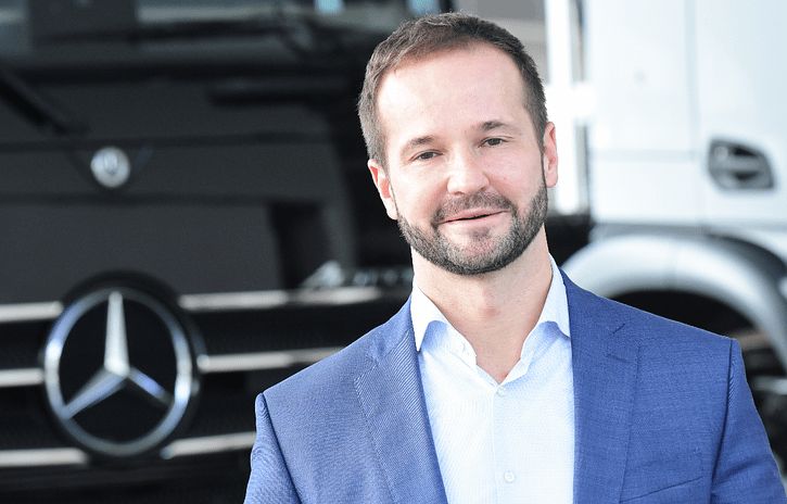 Mercedes-Benz conclui investimentos e busca liderança sustentável