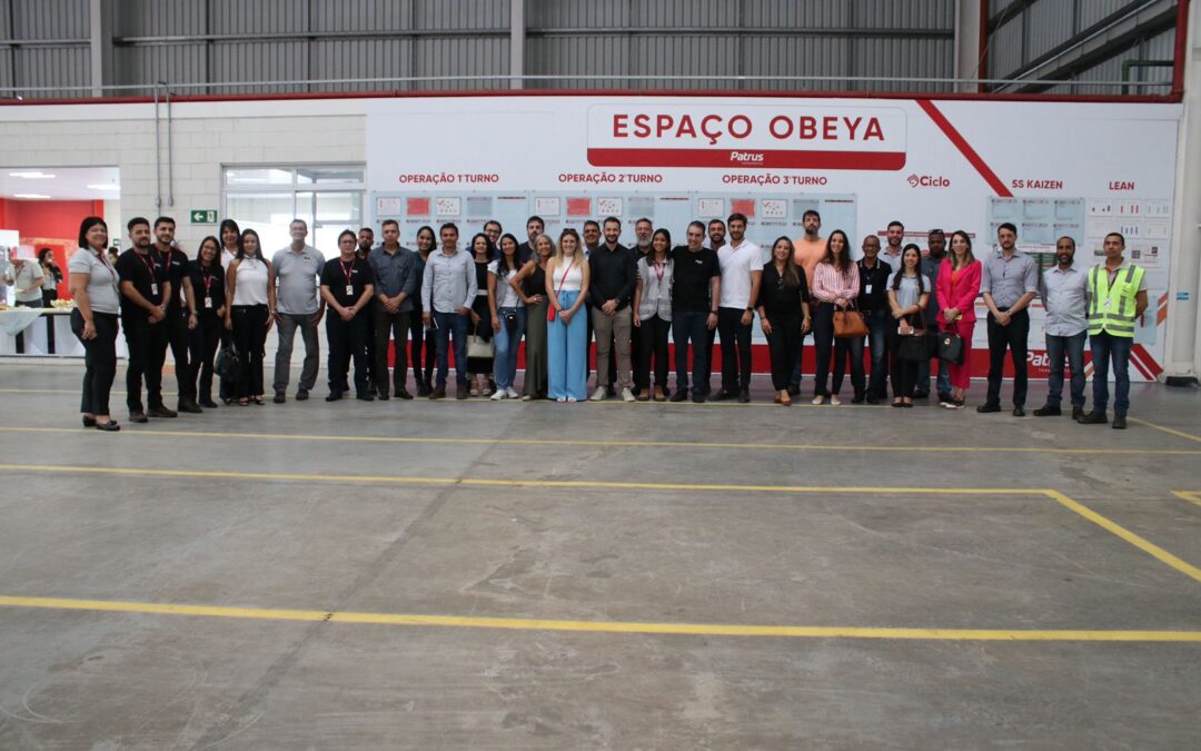 Integrantes da COMJOVEM Bahia visitam filial da Patrus em Simões Filho