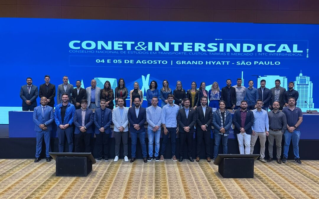 Coordenação nacional da COMJOVEM realiza reunião com integrantes no primeiro dia do CONET&Intersindical