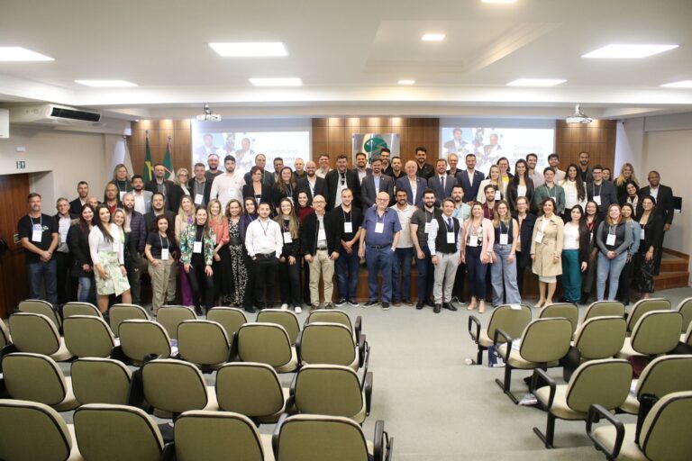 COMJOVEM realiza a última edição de 2022 do Seminário Itinerante em Curitiba