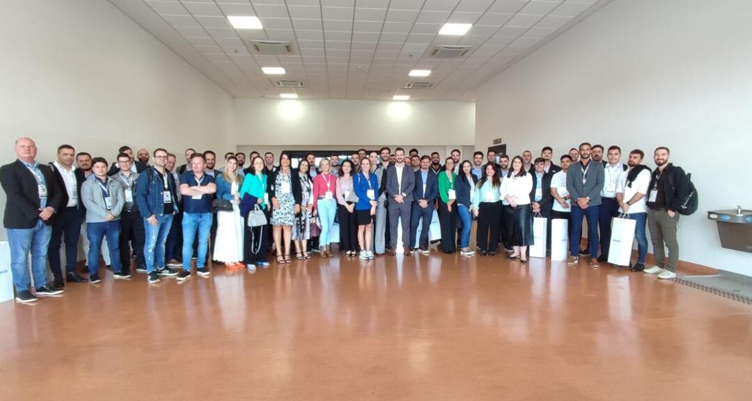 COMJOVEM realiza reunião com integrantes de todo o Brasil na FENATRAN