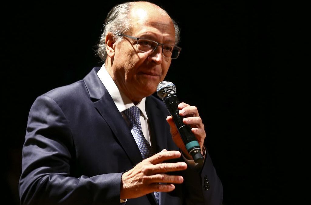 Alckmin sobre reforma tributária: Há solução para setores, podemos ter mais de uma alíquota