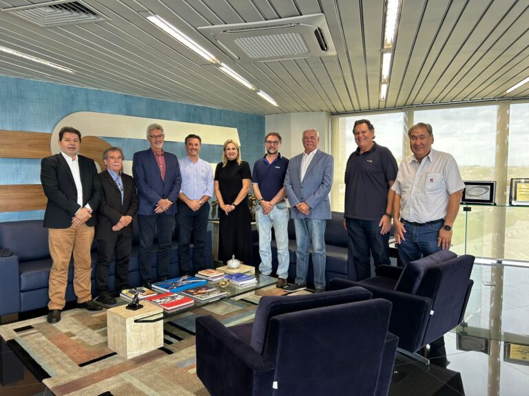 Representantes da Iveco do Brasil visitam subsede da NTC&Logística em São Paulo para fortalecer parcerias