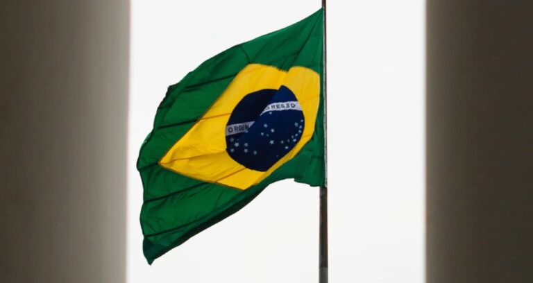 PIB de quase 3%: Brasil volta ao grupo das 10 maiores economias do mundo; confira