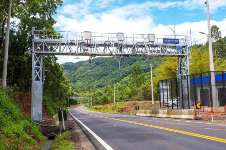 Free flow: a revolução do transporte rodoviário no Brasil